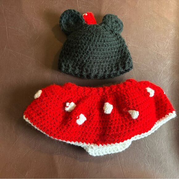 Handmade Minnie Mouse Crochet Newborn Diaper Cover Set - Picture 3 of 3